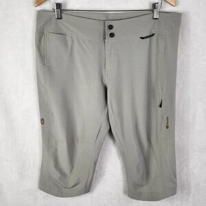 SUGOI Cycling Capri Pant Women L Taupe Performance Stretch Zip Pocket 2 Snap
